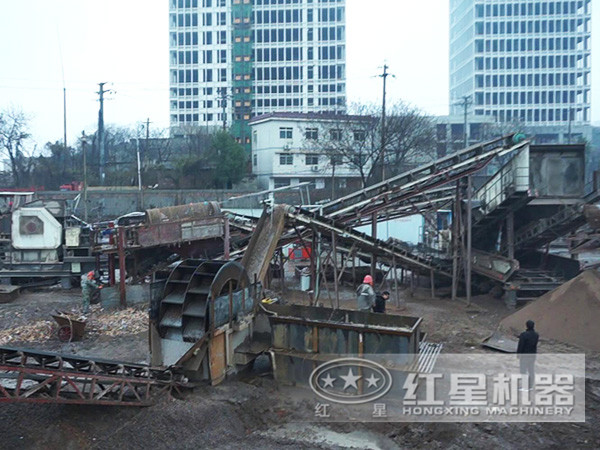 湖(hú)南建築垃圾移動破碎站現場